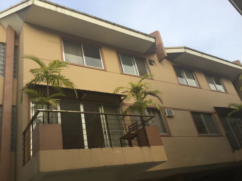 Storey Townhouse For Sale In Pardo Cebu City