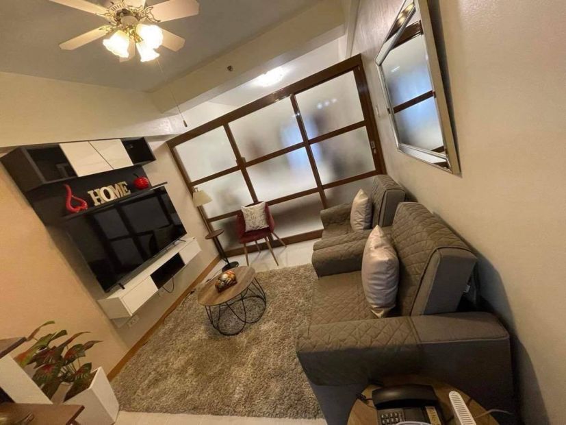 Clean Title 37 Sqm Furnished 1BR For Sale At Cityland Makati Executive