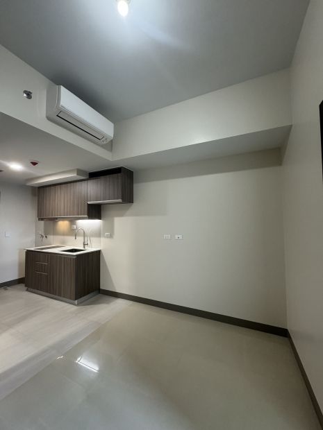 1 Bedroom Rent To Own Condo For Sale In Park McKinley West BGC Taguig