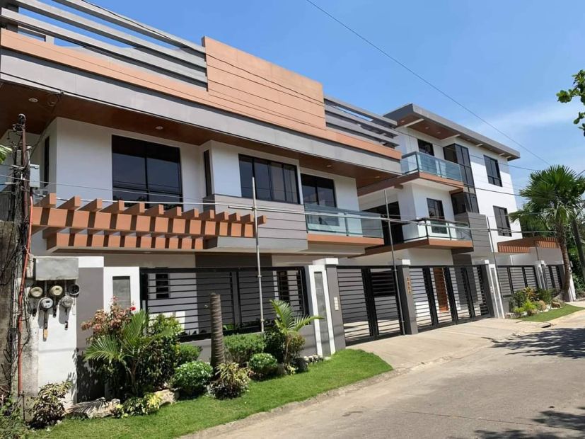 Brand New Eight Modern Townhouses For Sale In Bf Homes Para Aque