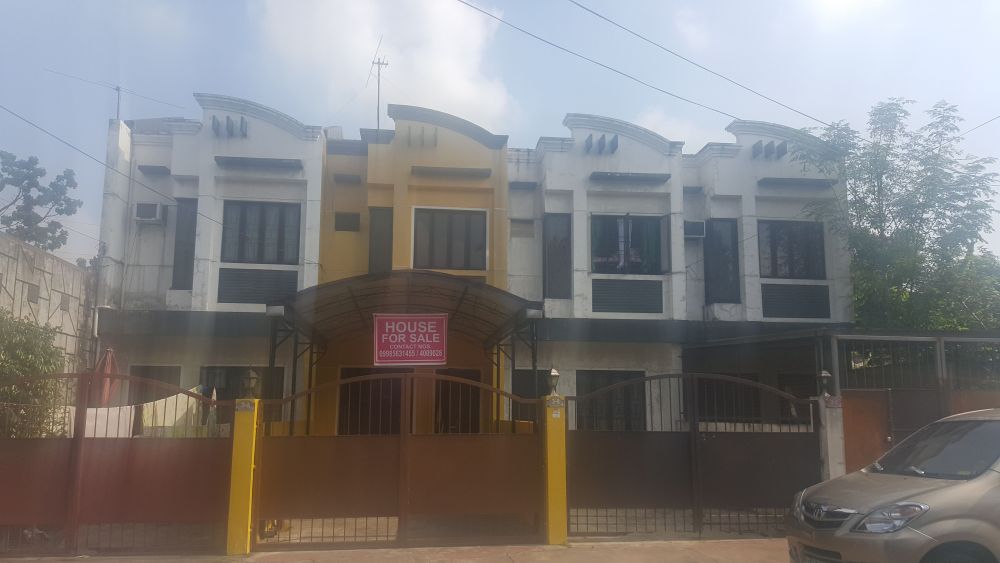 3 Br Townhouse For Sale ( Marikina House Lot )