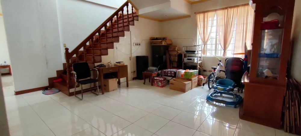 House and Lot For Sale in Tivoli Green Subdivision, Quezon City