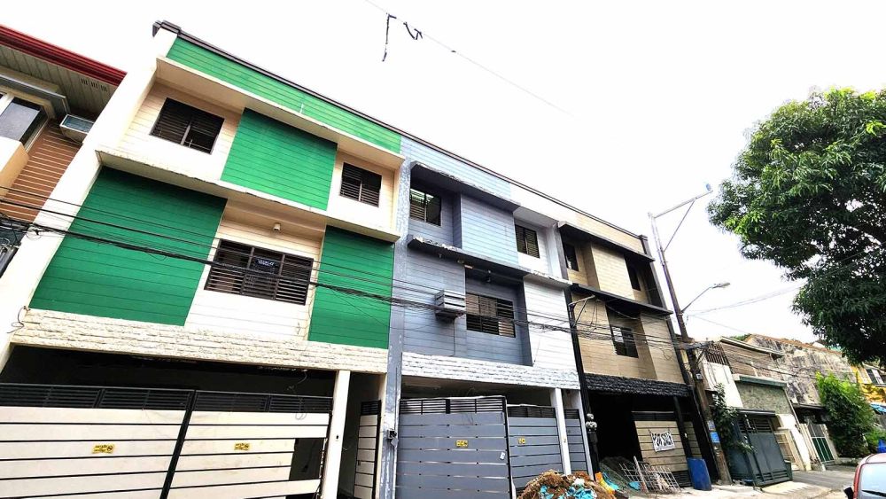 3 Storey Townhouse for Sale in New Intramuros Village Commonwealth ...