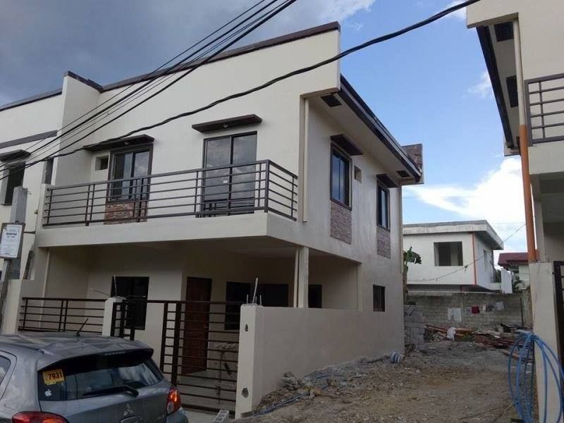 4.680M. Mangga Residences Amparo Subd.Caloocan Quezon City, June Obra