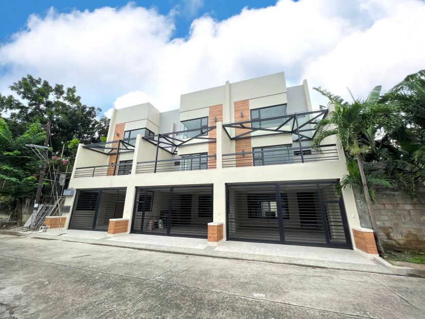 Arca South Townhouse For Sale in Taguig near BGC