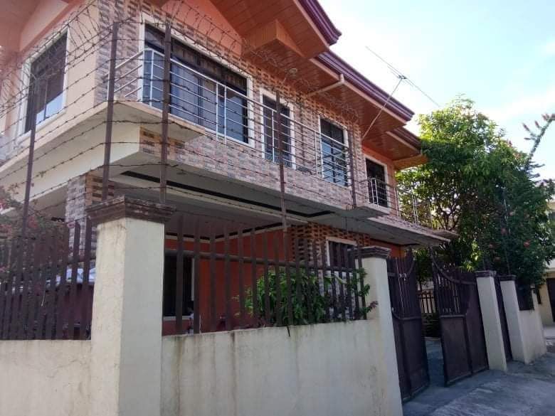 5 Bedrooms House and Lot For Sale in Canduman, Mandaue City, Cebu