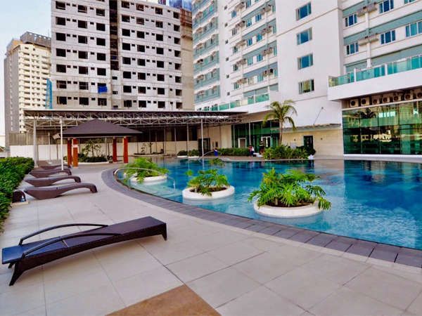 3 BR Condo in Makati for sale / Beacon Tower