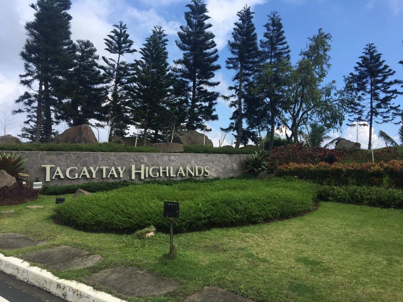 For sale vacant lot Location : Hillsides Prime Tagaytay Highlands