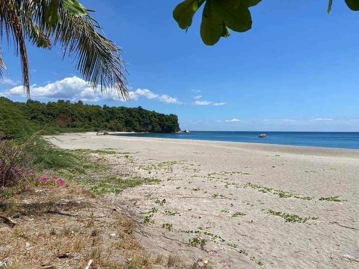 A clean lot within beach front in Morong Bataan for sale