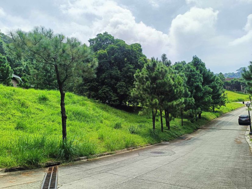 Crosswinds Subdivision Tagaytay Pine Grove lot for sale 437 sqm