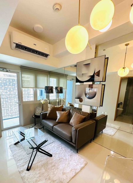 BGC PARK AVENUE Brand New 1br Unit with PARKING 36th St Taguig City