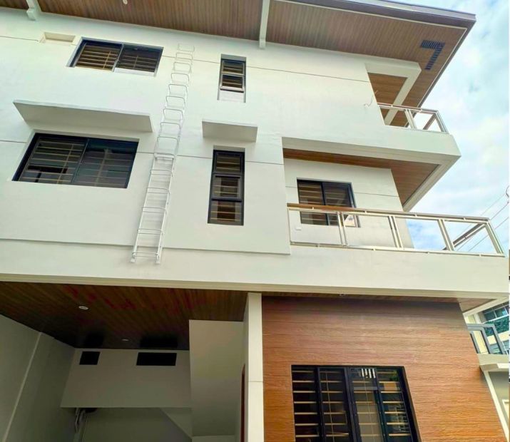 Elegant Brand New Townhouse for Sale in Barangay Holy Spirit, Quezon City