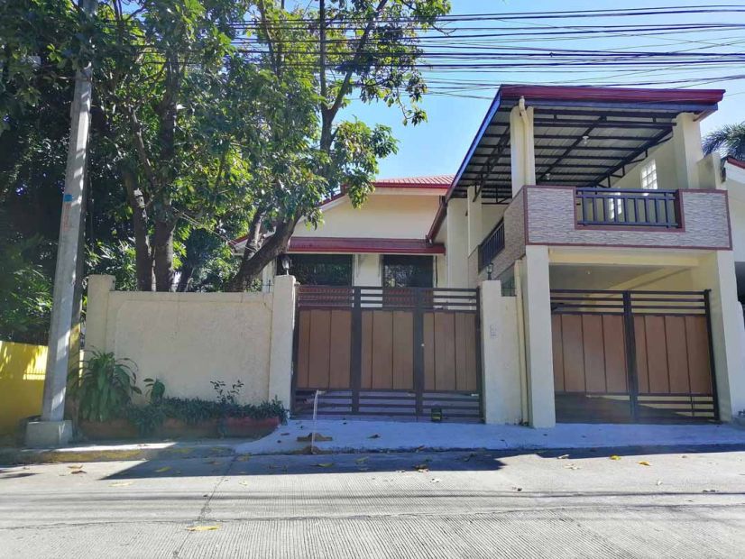 11M nr Tivoli Commonwealth Quezon City House and Lot Great empire realty