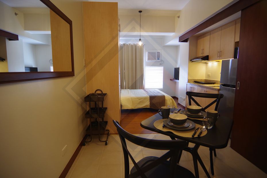 Fully Furnished Studio Unit For Rent at Paseo de Roces in Chino Roces