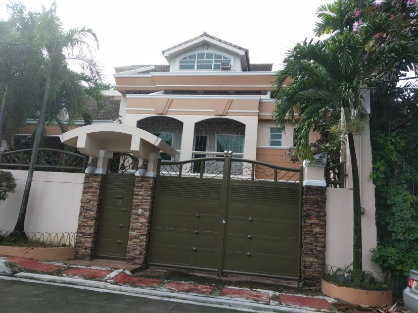 3-Storey Concrete House for Sale in Nayong Kanluran Subd. Quezon City