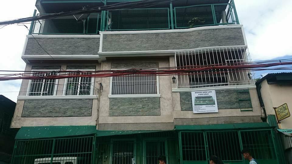 House And Lot For Sale At Caloocan, Metro Manila