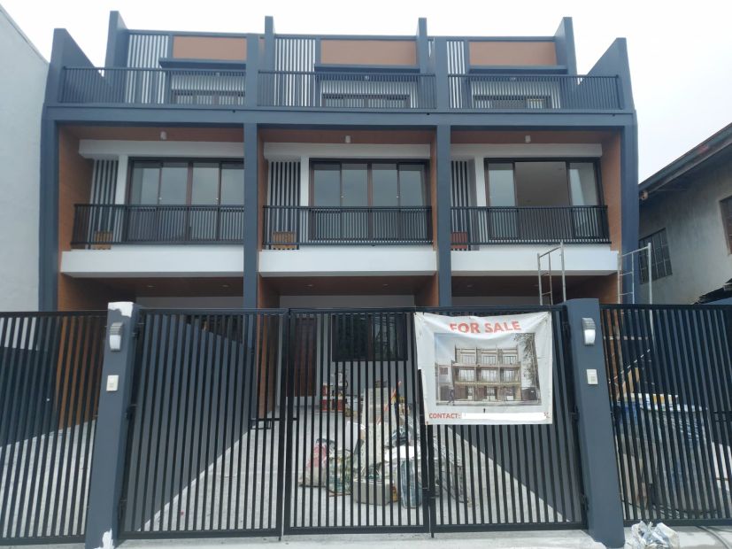 San Antonio Valley 17 Las Pinas Townhouse for Sale 7.5M -AJCP