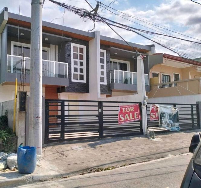 For Sale: Two Storey Duplex House at Vermont Royale, Antipolo City, Rizal