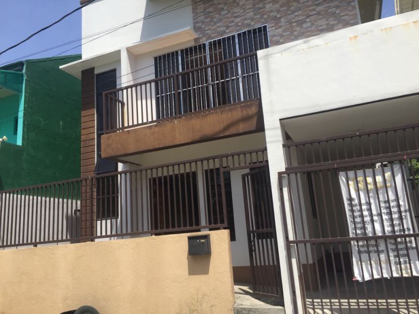 For Sale: House and Lot in Rufina Golden Village San Juan Malolos