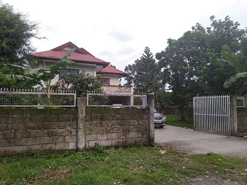 2 Storey-House For Sale Located in Diamond Ville Farm Arayat Pampanga!