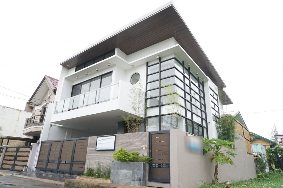 RFO House and lot for sale in Greewoods Pasig Taytay Rizal