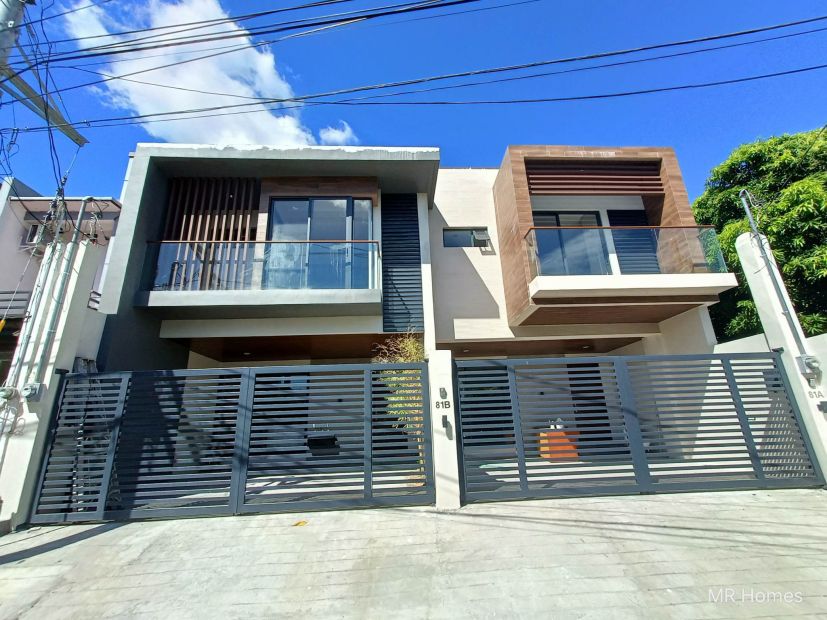 2 STorey Duplex Townhouse for Sale in Paranaque with 2 Carport JB