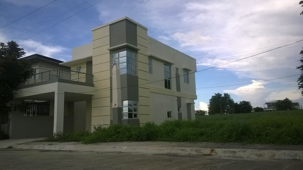 House And Lot For Sale In Metrogate Tagaytay Manors