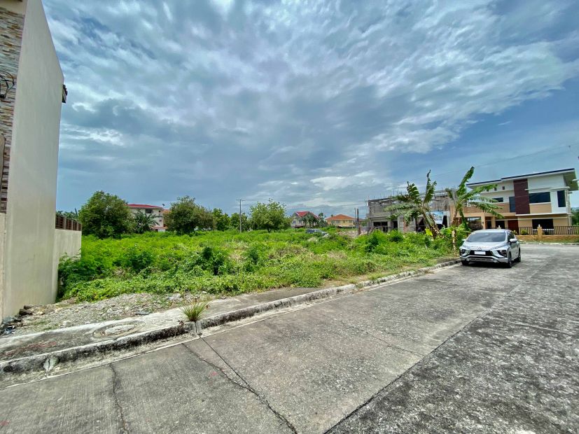 Residential lot for Sale 216 sqm in Corona del Mar Talisay City Cebu