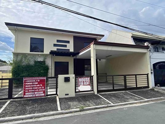 4 Br House And Lot For Rent In Merville Park, Parañaque City