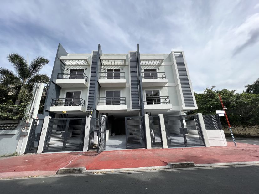 Greenheights Marikina Townhouse For Sale With 2 Car Garage 8M -AJCE