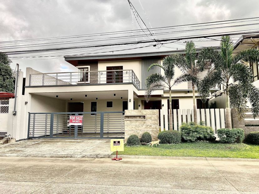 Elegant and Captivating House and Lot For Sale in Bf Homes Quezon City