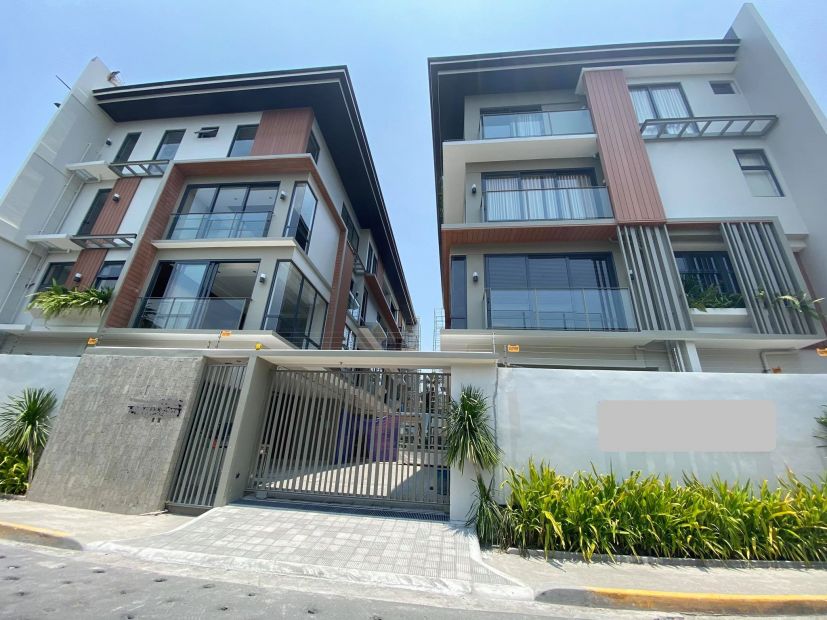 Paco Manila Luxury Townhouse For Sale Compound Type nr Malacañang & St ...