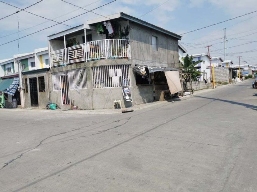 Corner House and Lot For Sale in Pasinaya Homes, Naic, Cavite Sacrifice ...