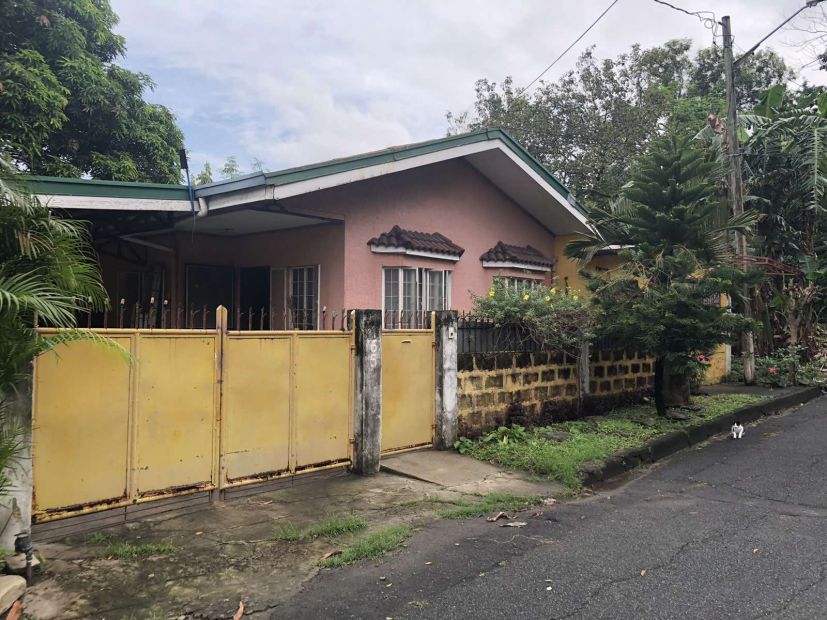 San Jose Village Alabang house and lot for sale at 13.9M