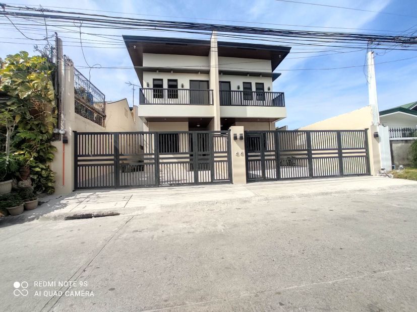 For Sale Duplex House in Pilar Village, Las Piñas City near SM Southmall