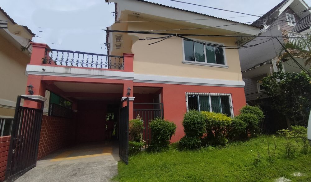 House For Rent In Cebu City, Gated In Lahug, 3-Bedroom, Furnished