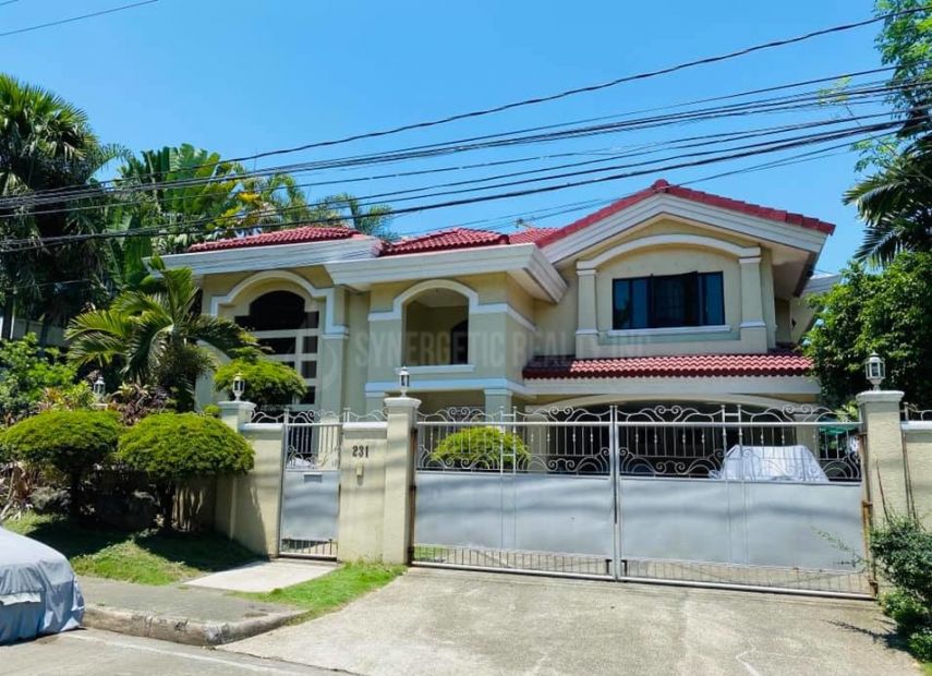 5 Bedroom House & Lot in Ayala Alabang Village For Sale Near Madrigal Gate