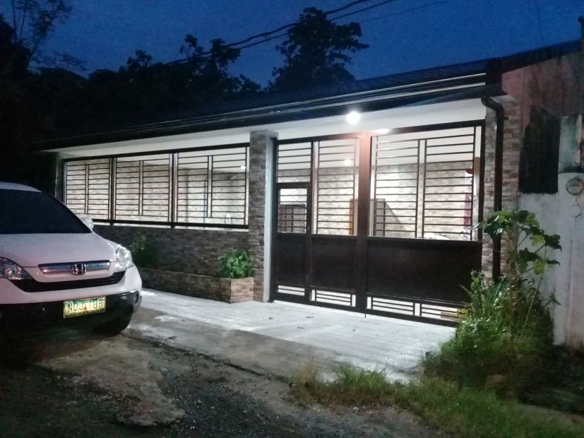 House And Lot For Sale In Congress Village, Caloocan City