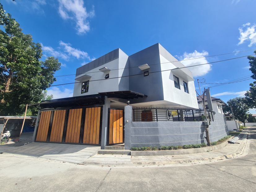 Newly Built Two Storey House with Swimming Pool For Sale in Pampanga ...