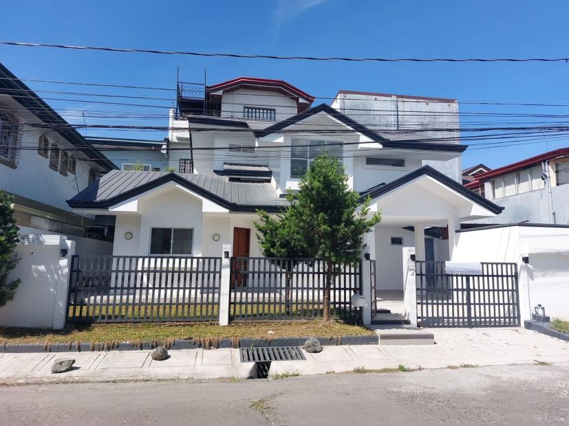 New Intramuros Village, Quezon City House For Sale