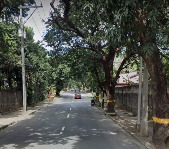 For Sale: 1500 sqm Corner Lot in New Manila Rolling Hills Village ...