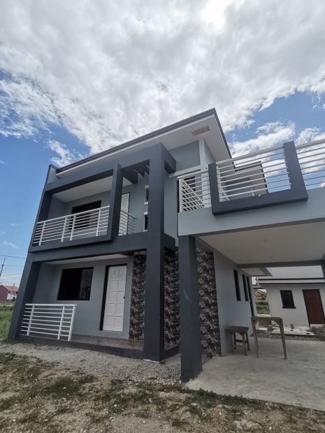 2 Storey 3BR 3T&B House And Lot For Sale In Malolos Bulacan/Char2-JV2