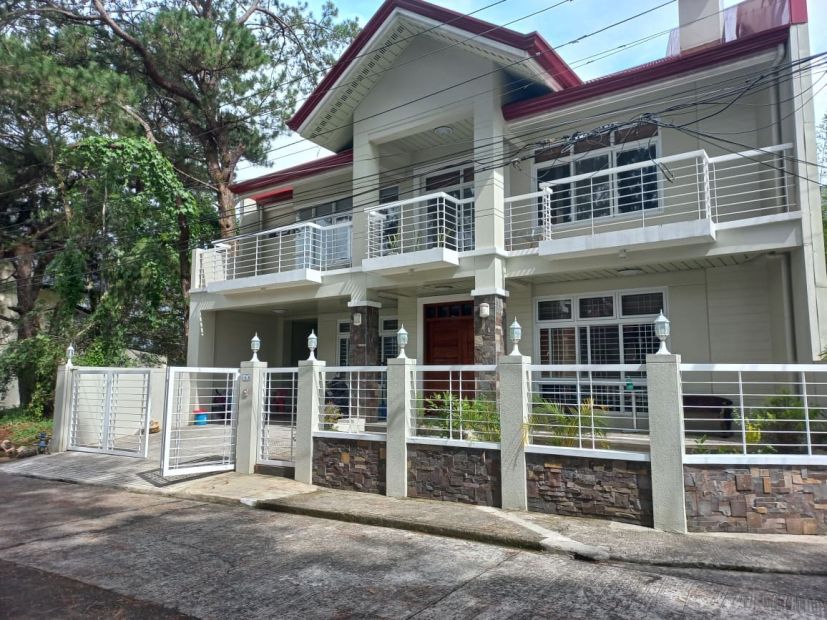 Rush Sale 5 Bedroom House at Petersville in Camp 7, Baguio City