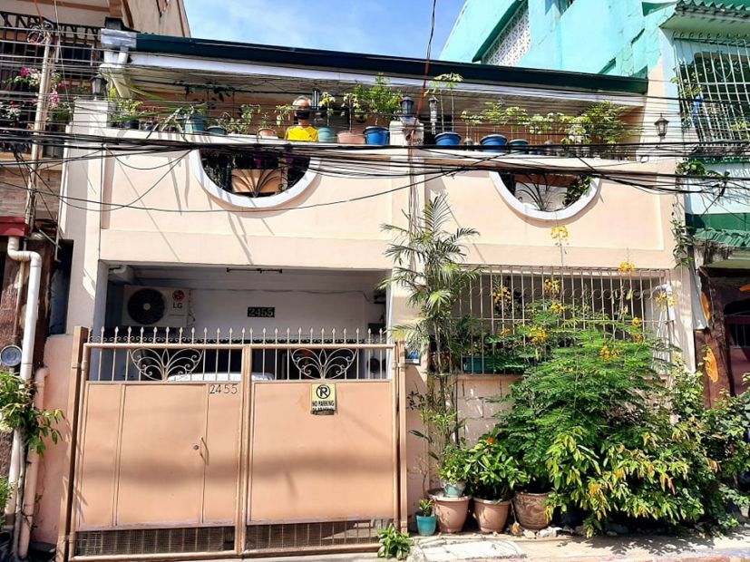 2-storey Conjoined Houses And Lots For Sale In Santa Ana, Manila