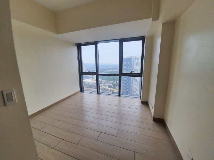 Studio Unit For Rent in One Eastwood Tower 1, Eastwood City, Quezon City