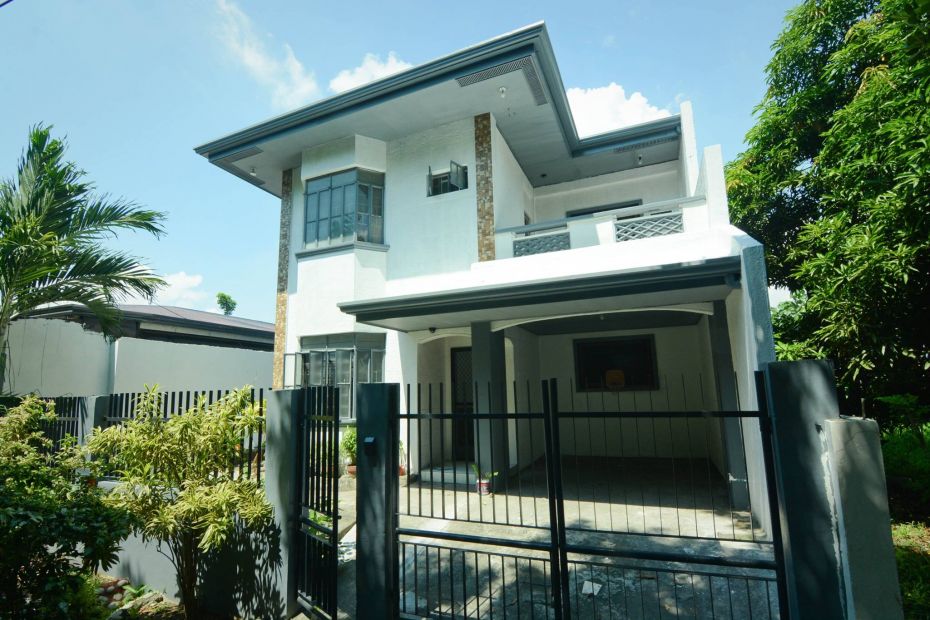 4 Bedroom House & Lot for sale, Town & Country, Southville Binan Laguna