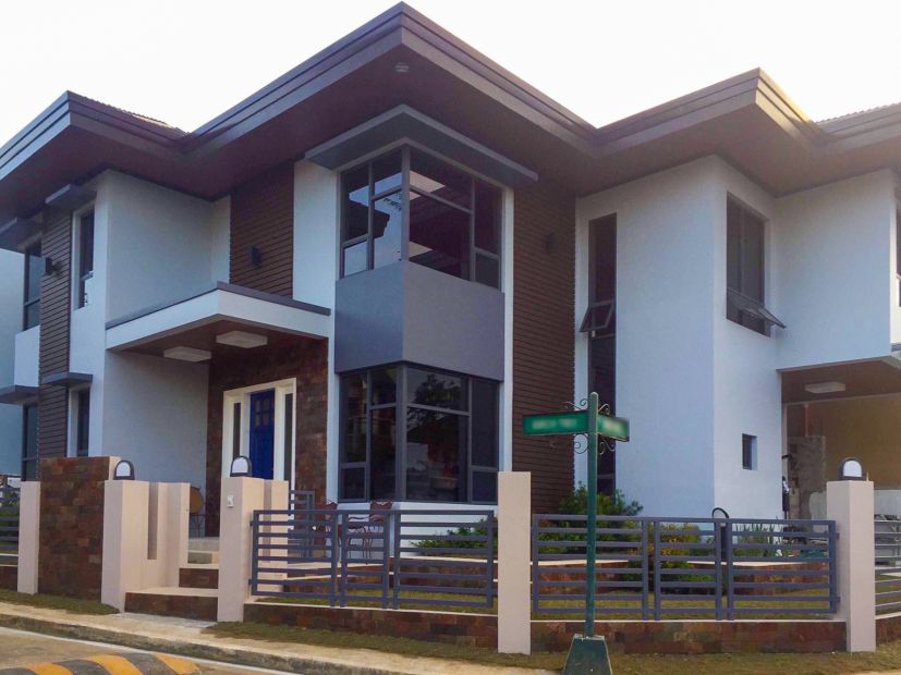 Corner House for Sale in Antipolo, Rizal, 4 Bedroom in Oro Vista Royale