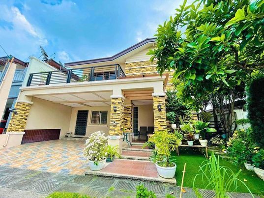 5BR House and Lot for Sale in Verdana Homes, Laguna