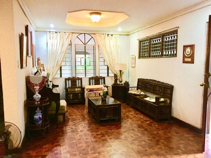 5BR Kawilihan Village House for Sale- Pasig City