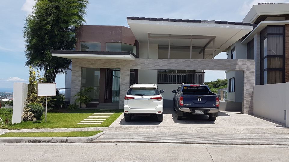 Monterrazas de Cebu 4-Storey 3 Bedroom Modern House and Lot for Sale